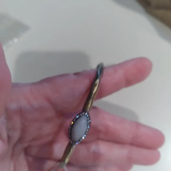 💎🎁 Boho Brass Thin Cuff Bracelet Casual & Easy! - Picture 11 of 12